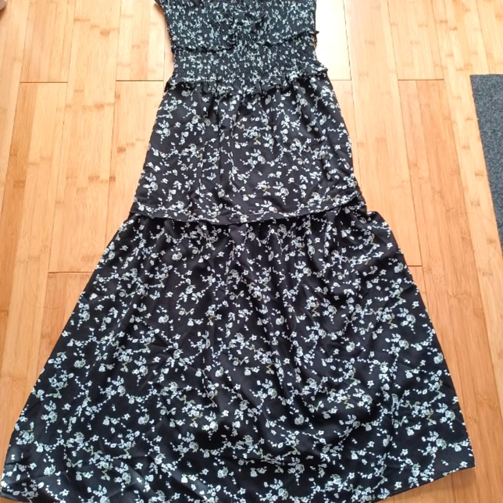 NWOT Y6Y Floral Print  Black Dress Size M